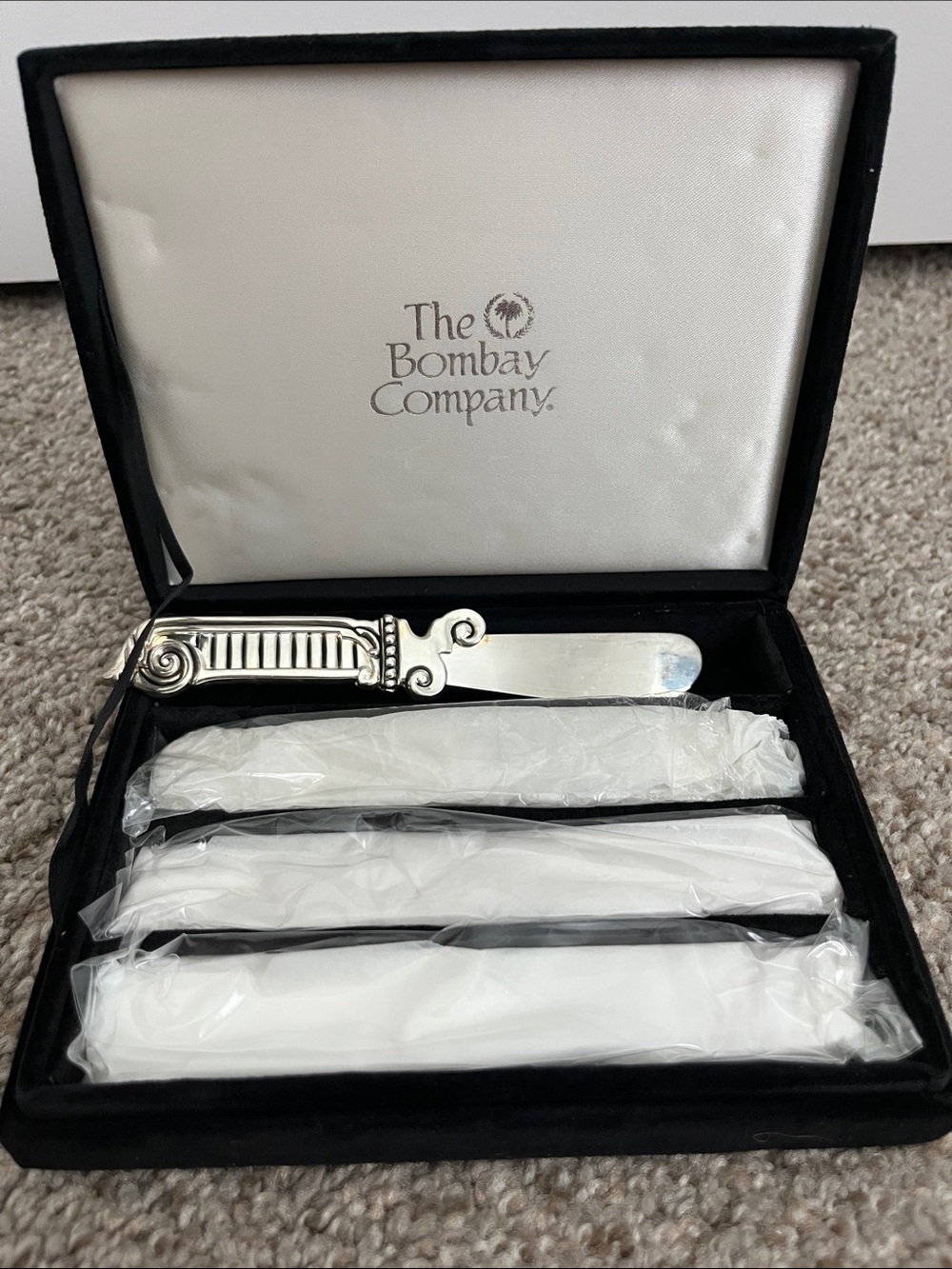 🆕The Bombay Company- Silver-plated butter spread /set of 4